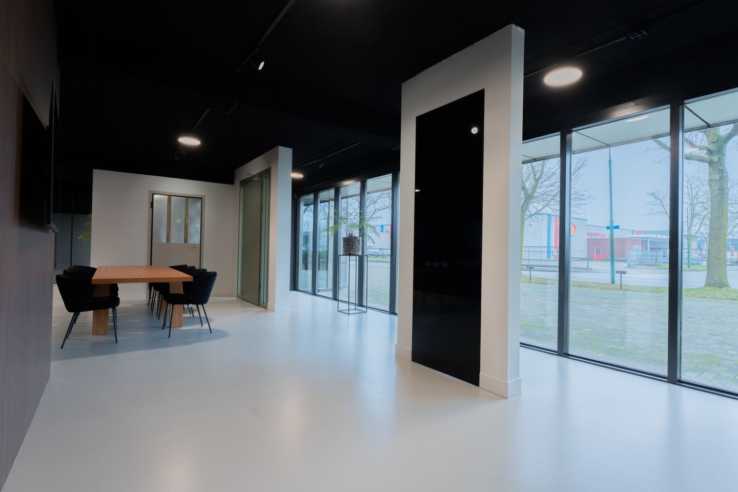 View photo 5 of Gildetrom 25