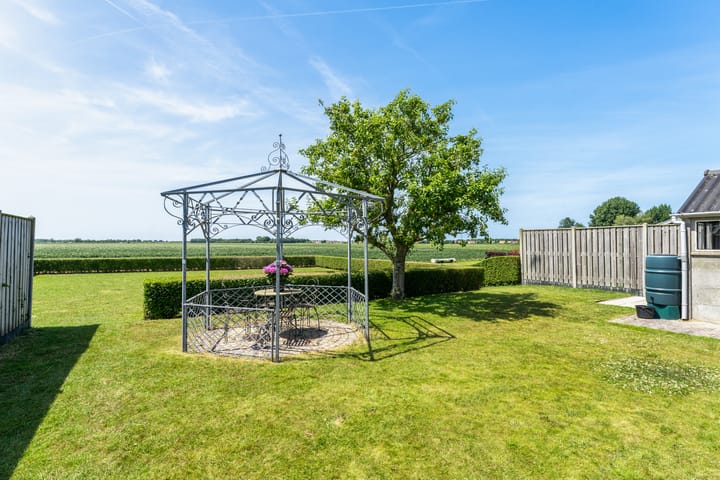 Photo 4 of Badhuisweg 25