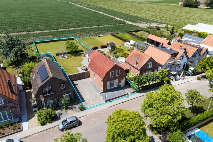 Photo 5 of Badhuisweg 25