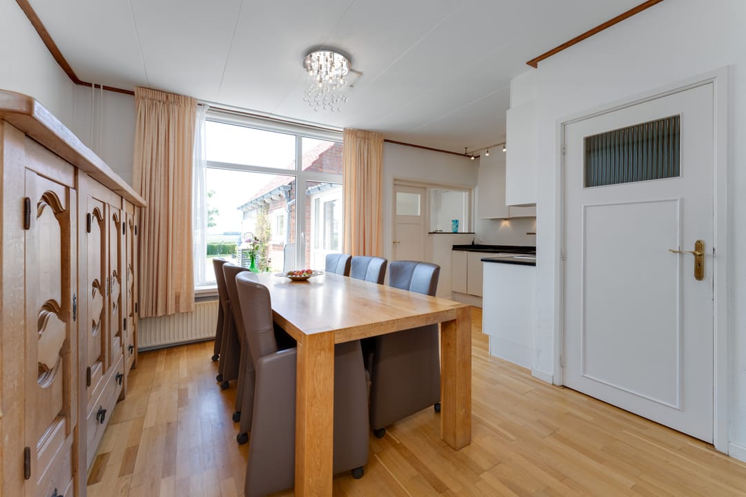 Photo 11 of Badhuisweg 25