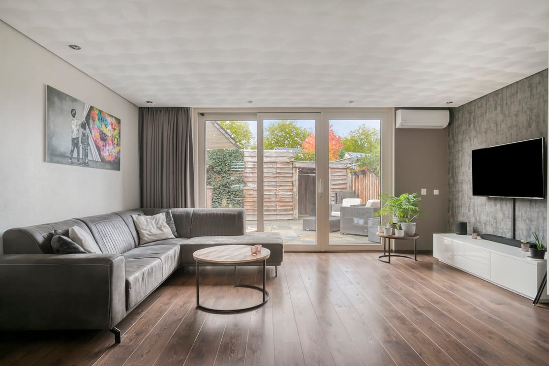 Photo 8 of Busselstraat 7
