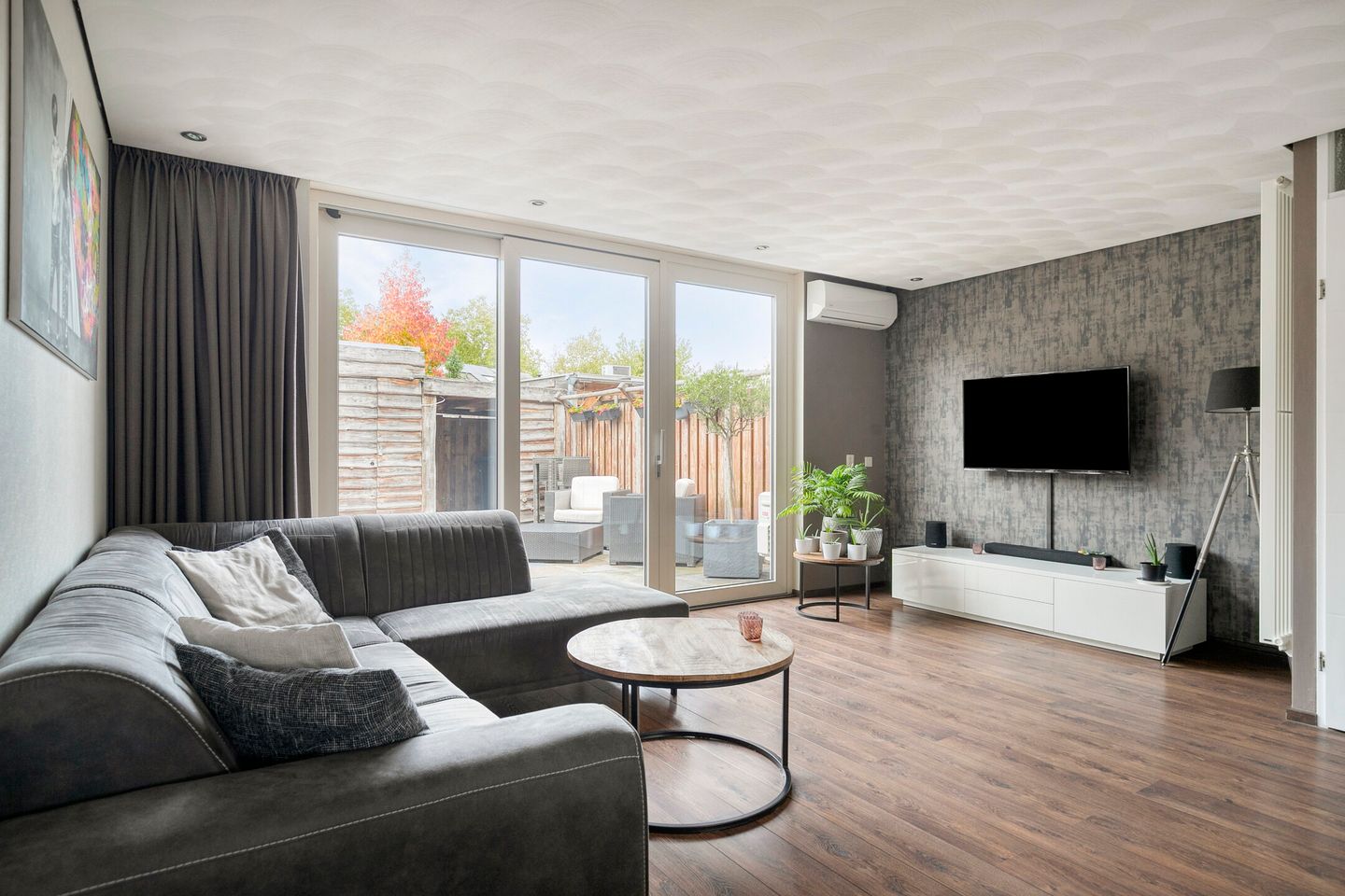 Photo 10 of Busselstraat 7