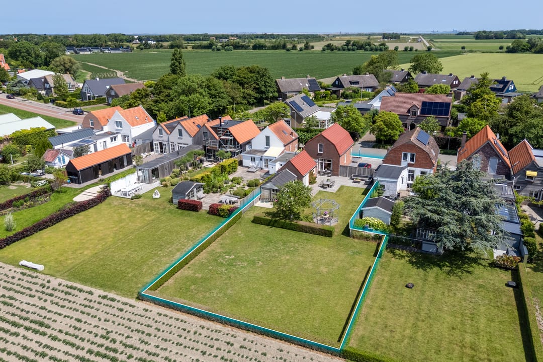 Photo 8 of Badhuisweg 25