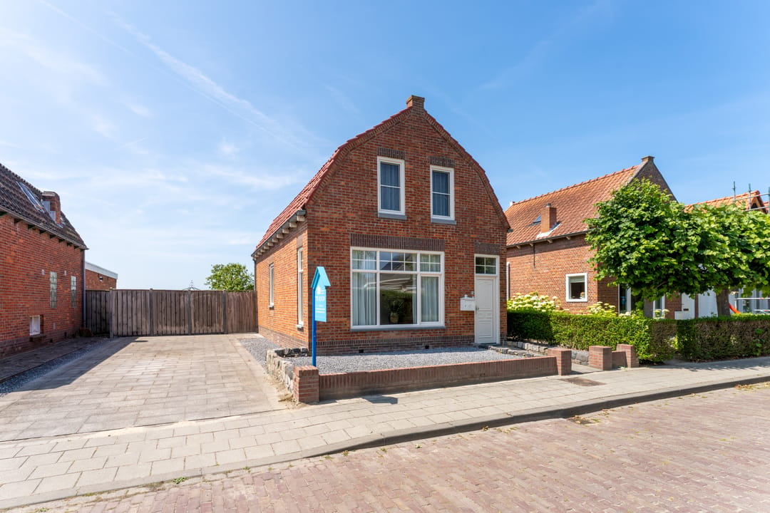 Photo 7 of Badhuisweg 25