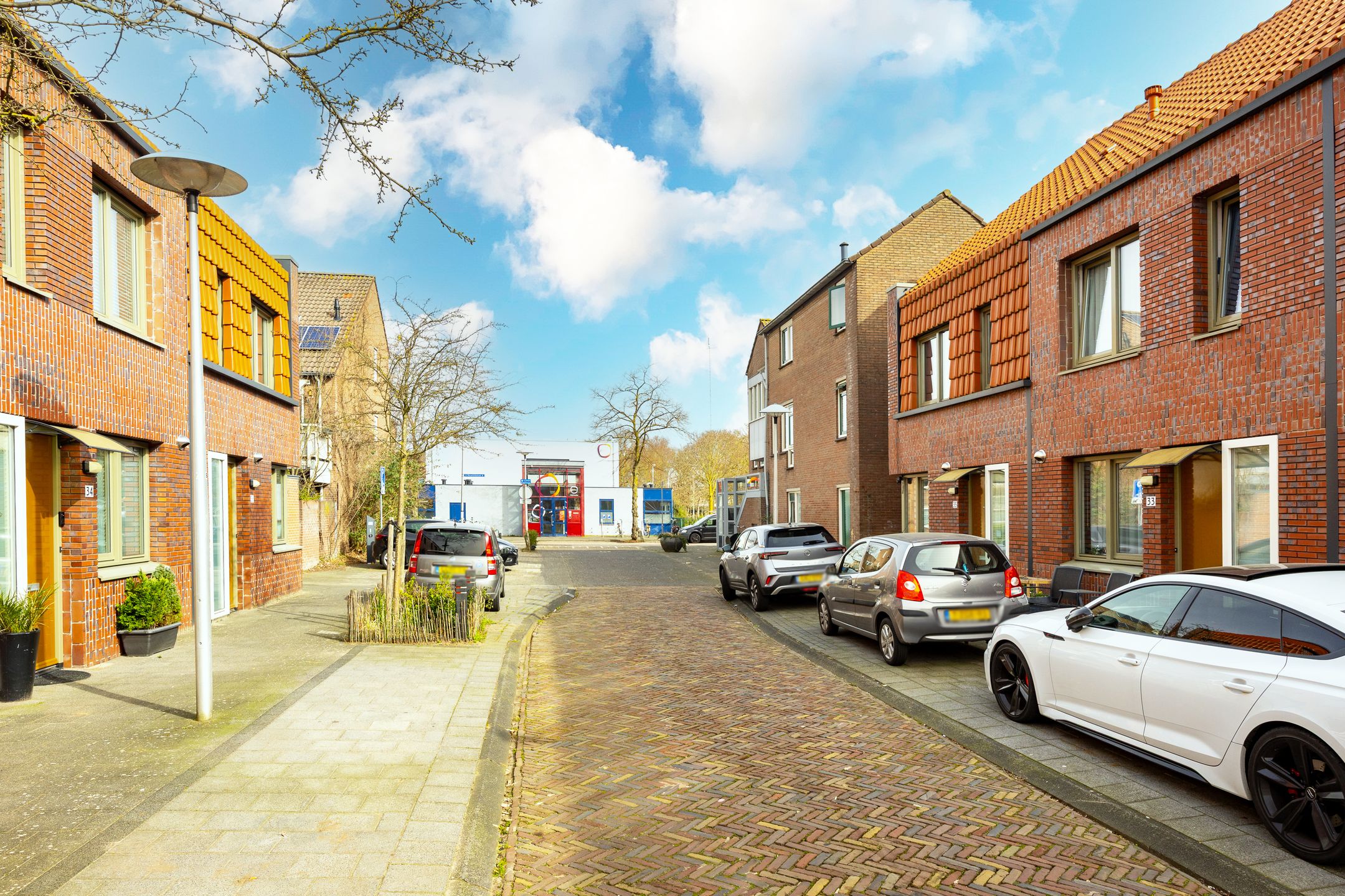 Photo 33 of Aardbeistraat 47