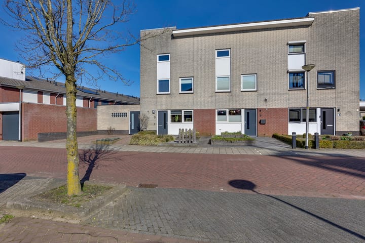 Photo 3 of Erve Harbers 3