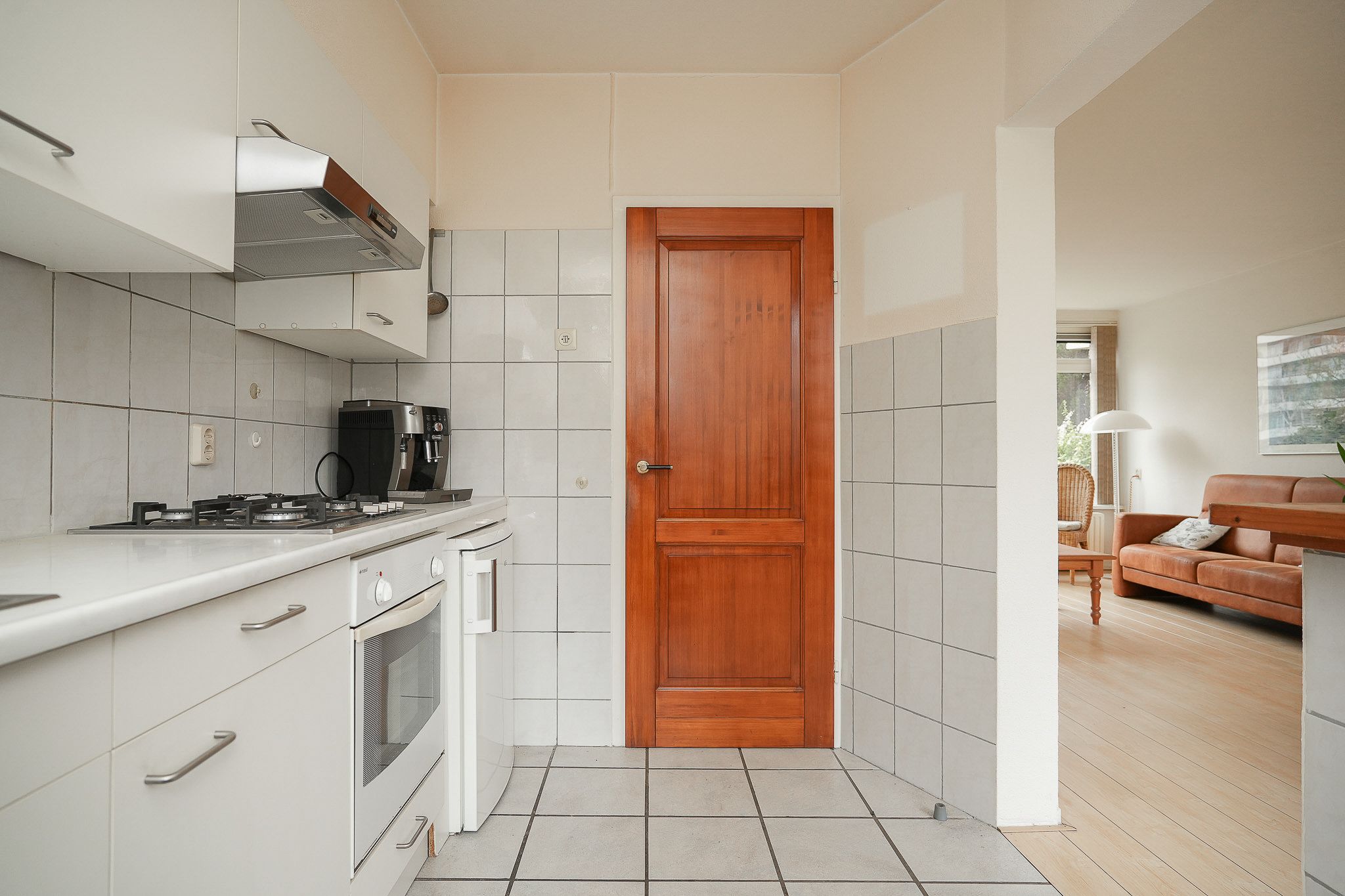 Spacious terraced house with four bedrooms and sunny southwest facing garden in Utrecht — 17