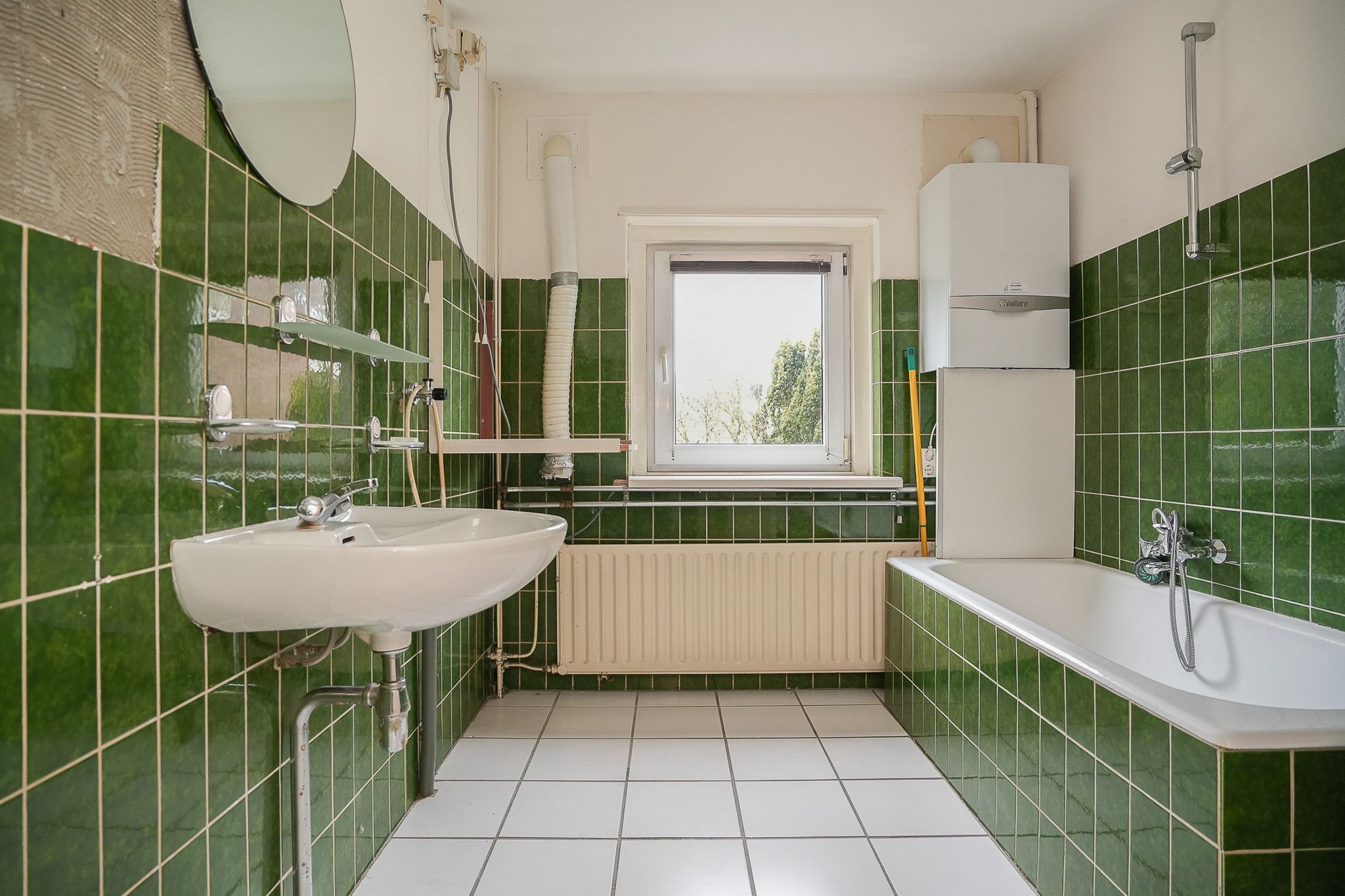 Spacious terraced house with four bedrooms and sunny southwest facing garden in Utrecht — 25