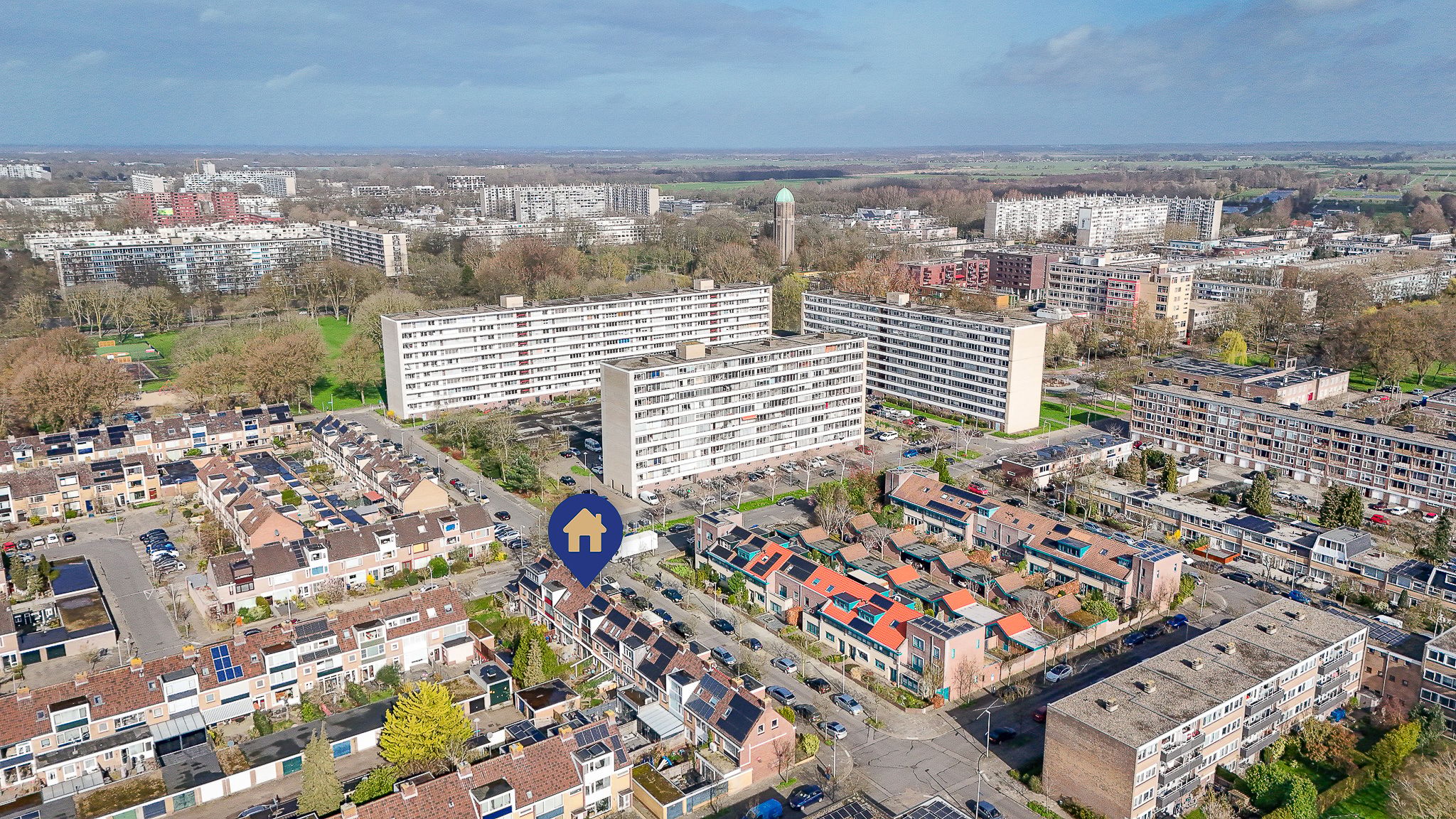 Spacious terraced house with four bedrooms and sunny southwest facing garden in Utrecht — 36