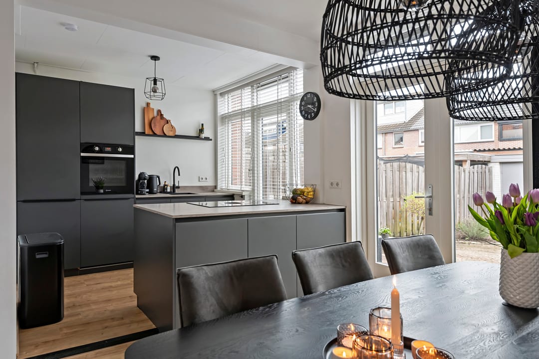 Foto 11 van Hendrik van Nassaustraat 13