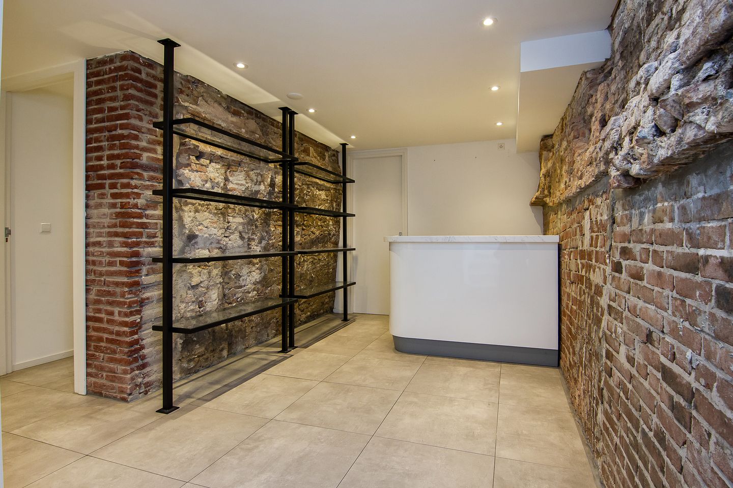 View photo 2 of Koningstraat 54