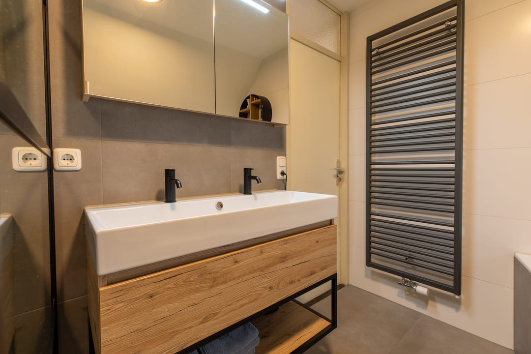 Foto 17 van Mies van der Rohestraat 8