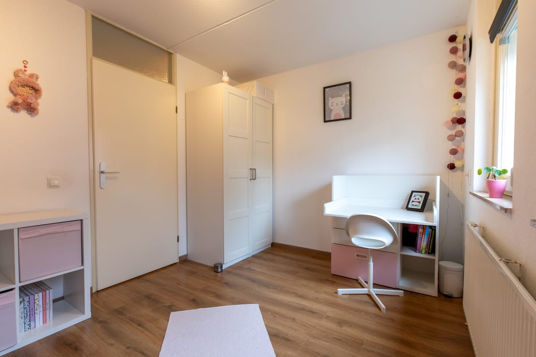 Foto 23 van Mies van der Rohestraat 8