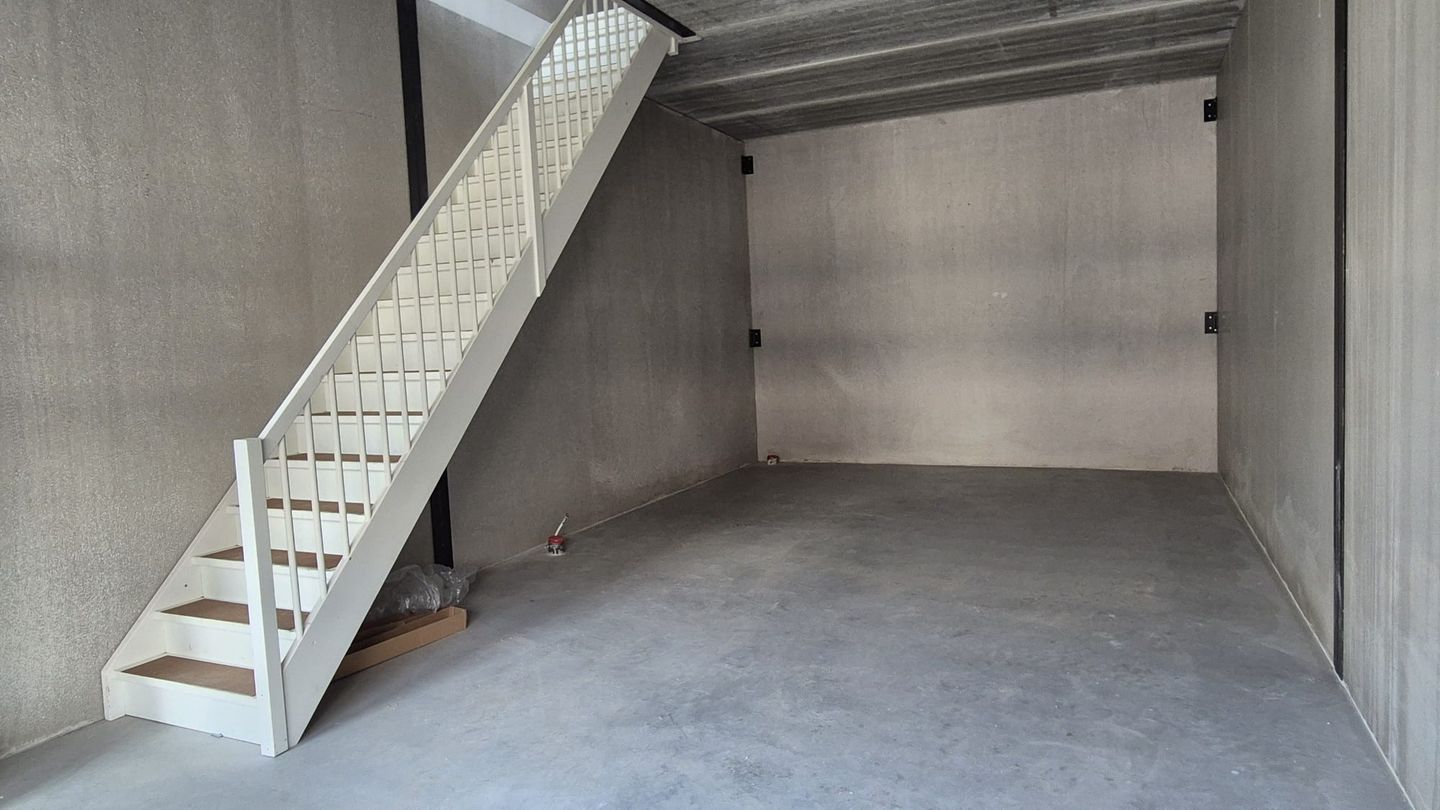 View photo 3 of Rechte Tocht 2-C9