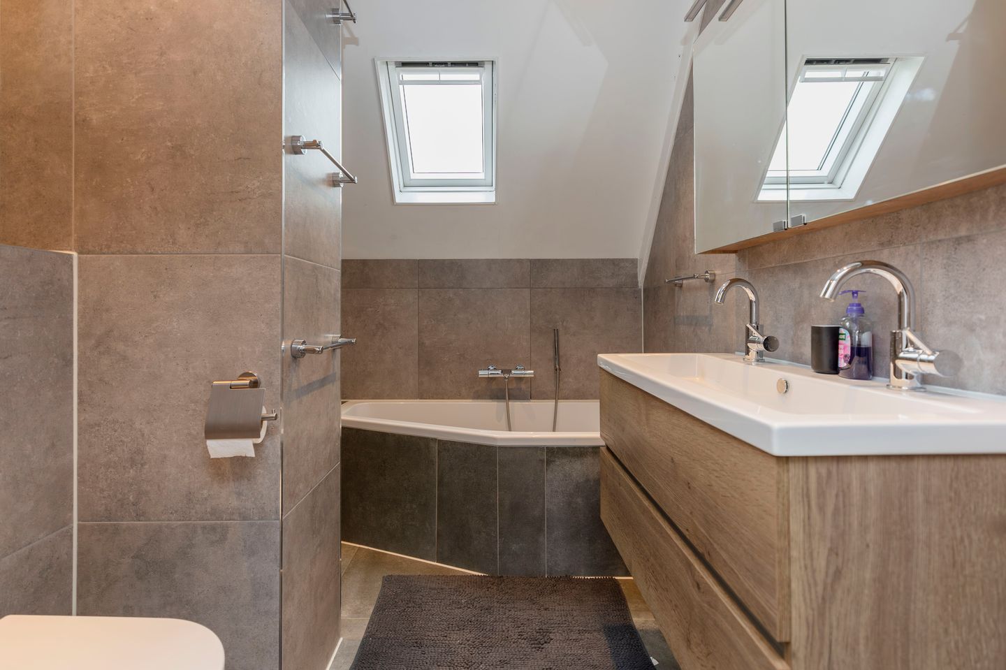 Foto 20 van Warmelostraat 15