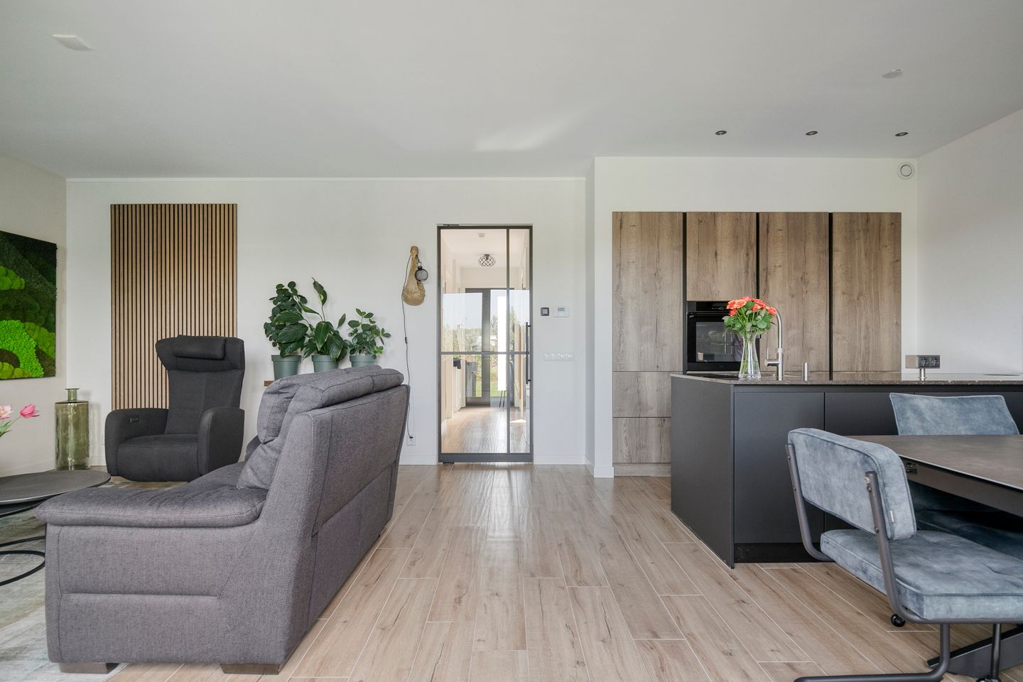 Foto 19 van Isaac Newtonstraat 95