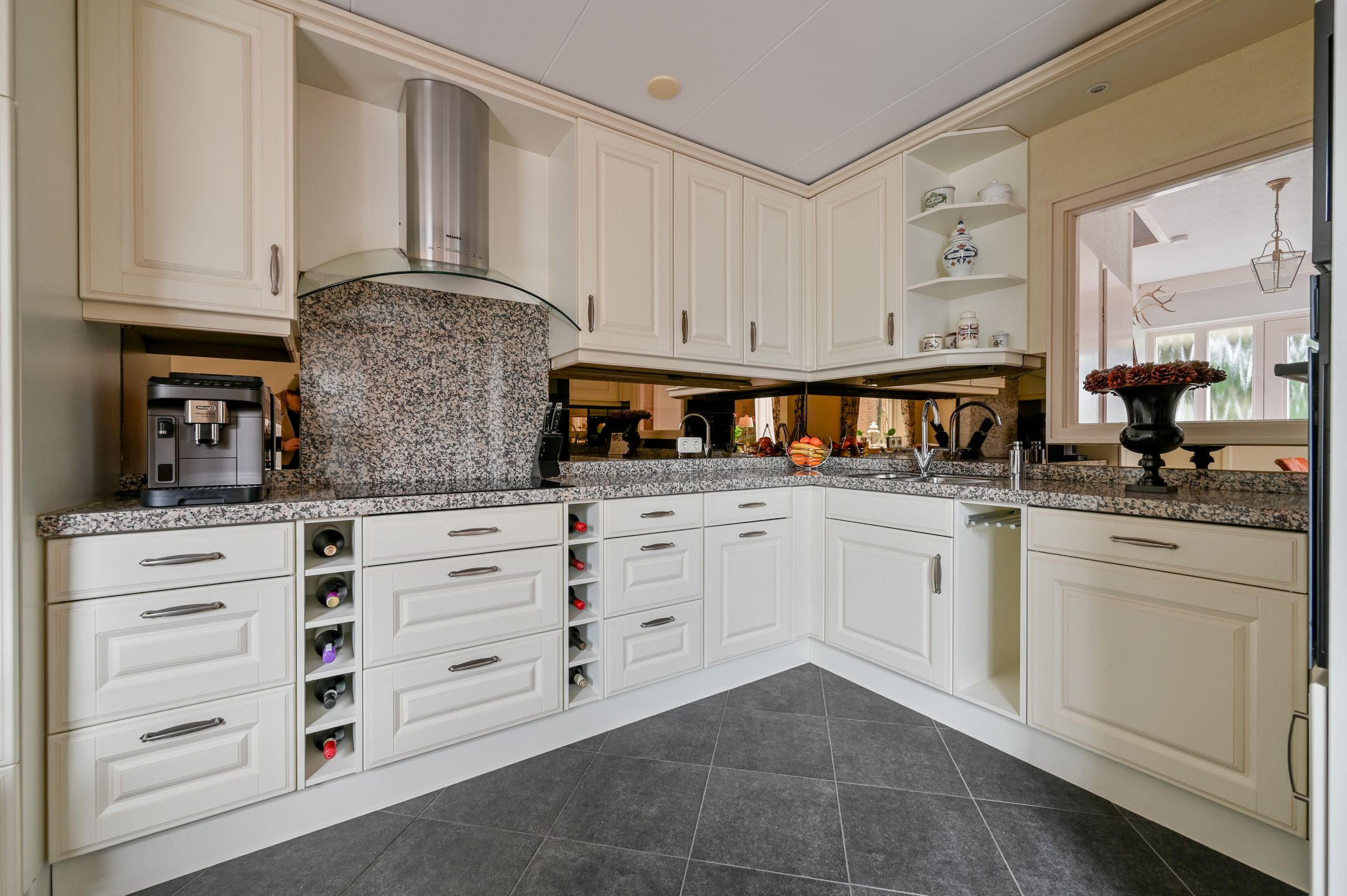 Photo 9 of Groeneveltstraat 16