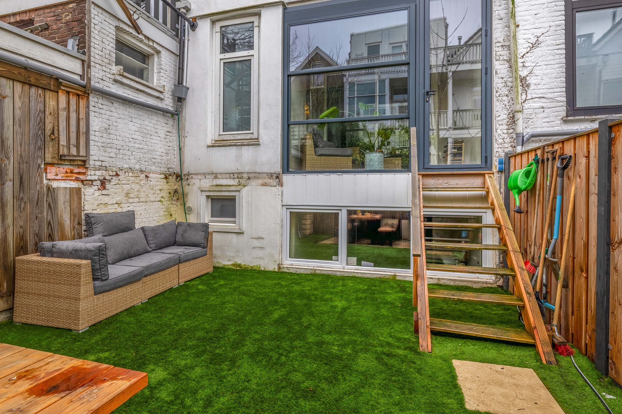 Spacious Renovated Ground Floor Apartment with Terrace in Rotterdam Oude Noorden — 22