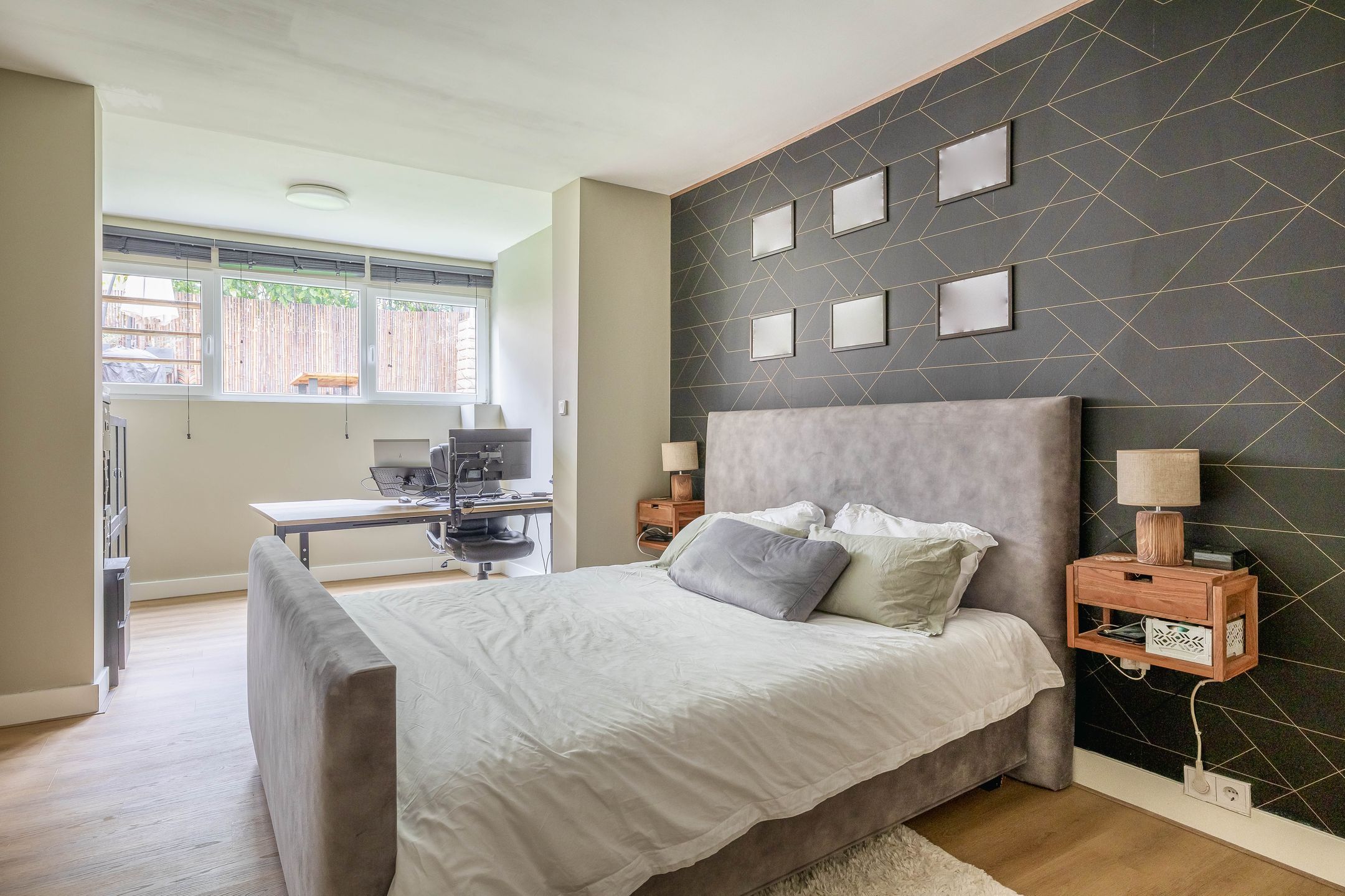 Spacious Renovated Ground Floor Apartment with Terrace in Rotterdam Oude Noorden — 34