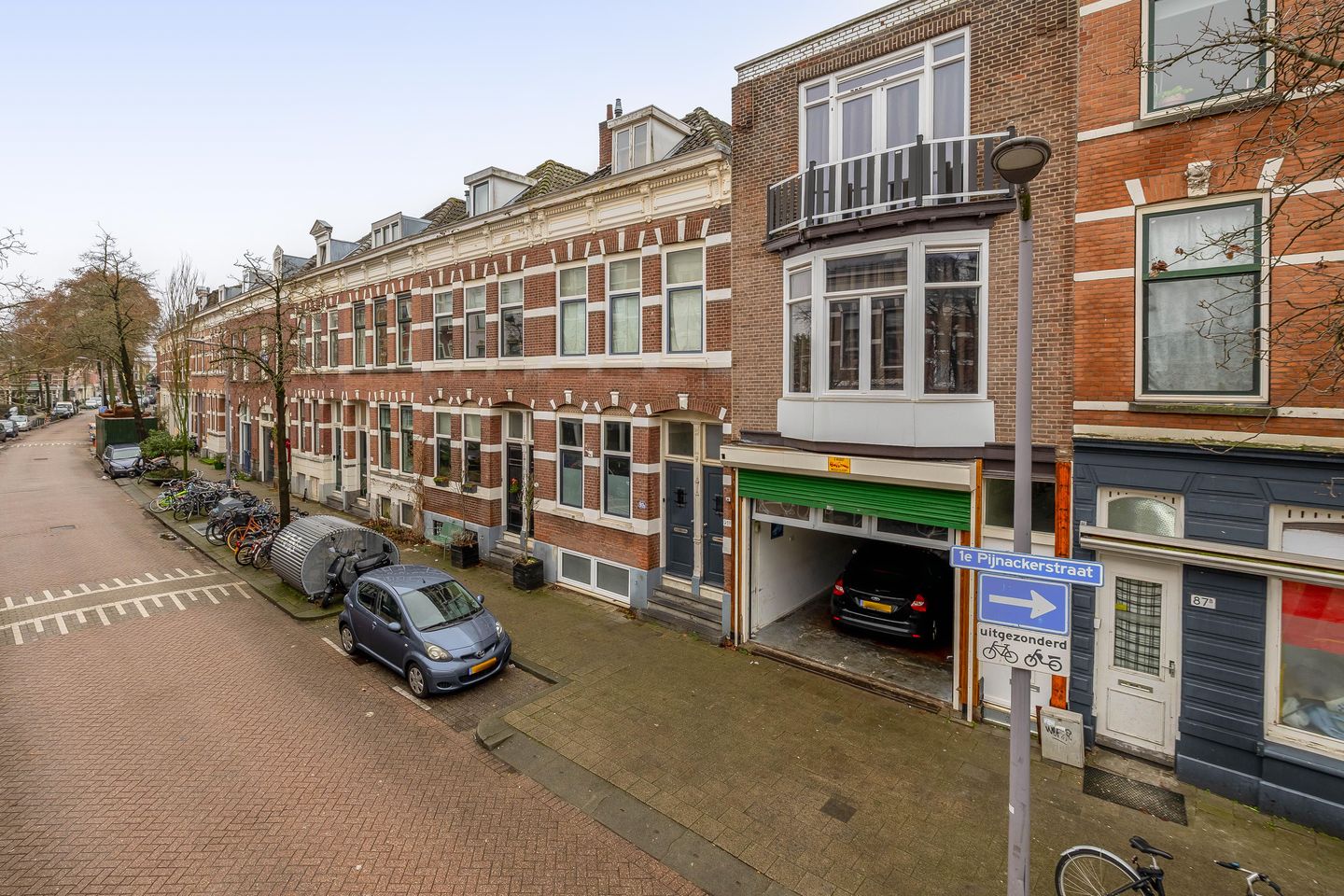 Spacious Renovated Ground Floor Apartment with Terrace in Rotterdam Oude Noorden — 47