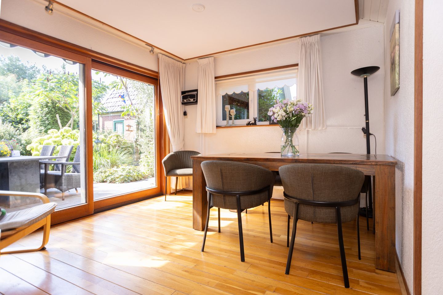 Foto 35 van Dorpsstraat 300