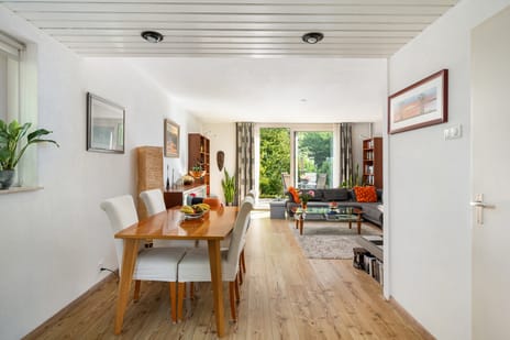 Warenarburg 43 tertiary image