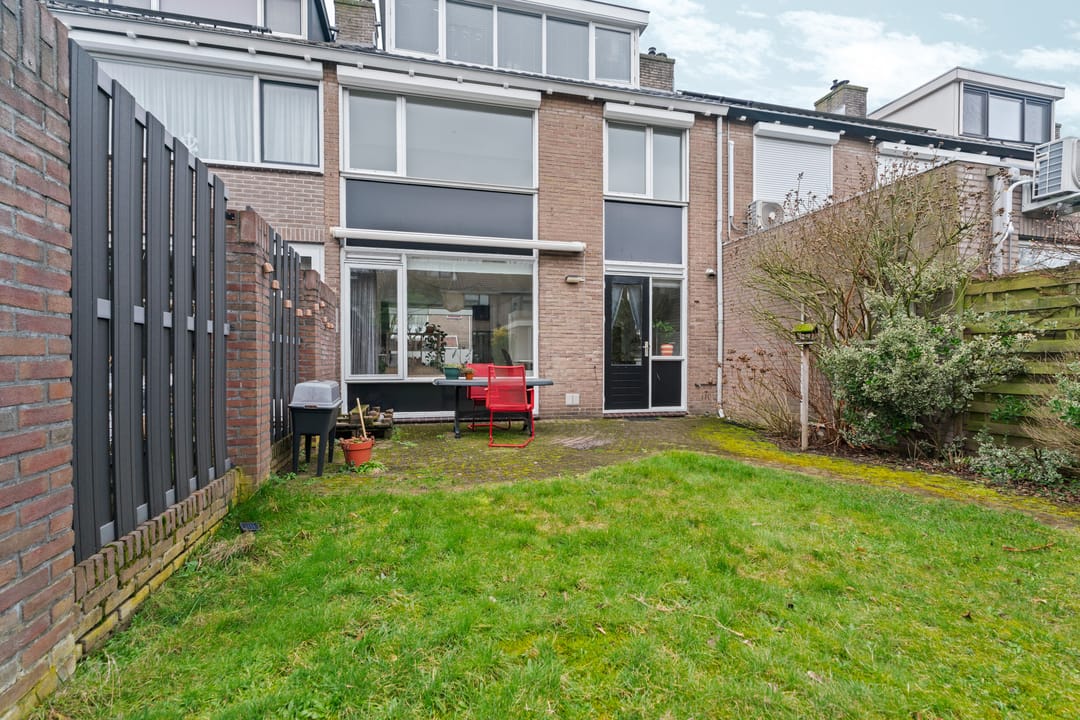 Photo 38 of Gitaarstraat 47