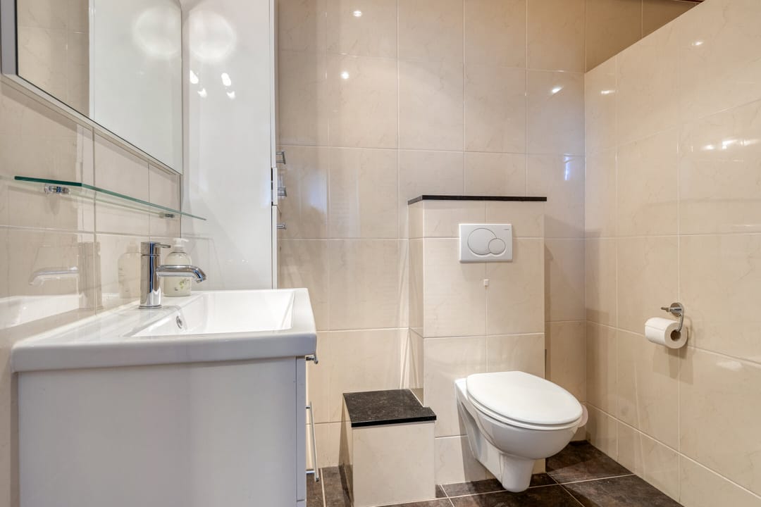 Spacious Semi-Detached House with Carport on Corner Plot in Herpen — 24