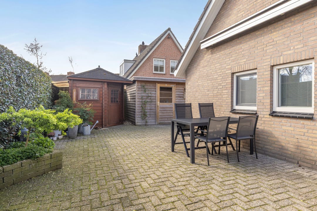 Spacious Semi-Detached House with Carport on Corner Plot in Herpen — 35