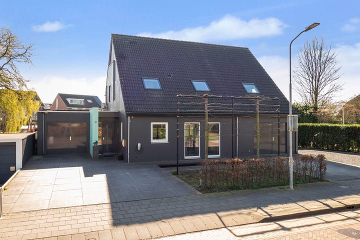Photo 2 of Klapstraat 231