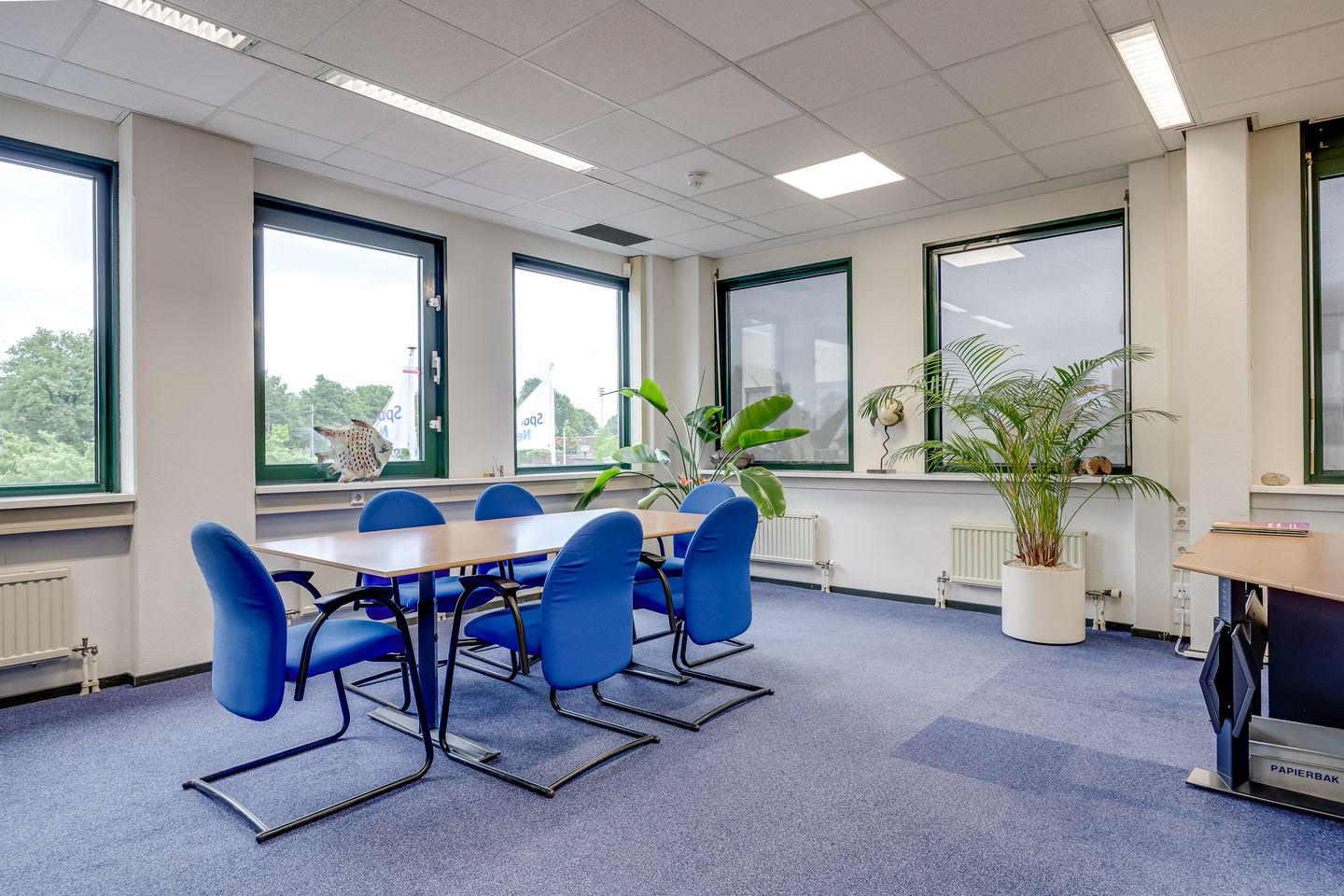 View photo 2 of Leyenseweg 115-A