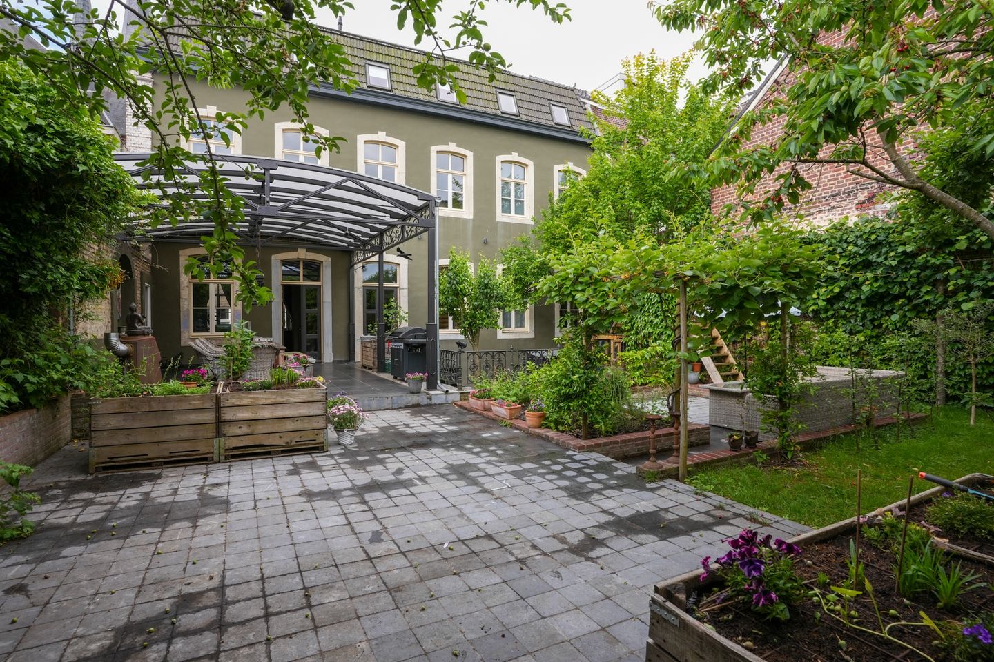 Foto 1 van Lindenstraat 1