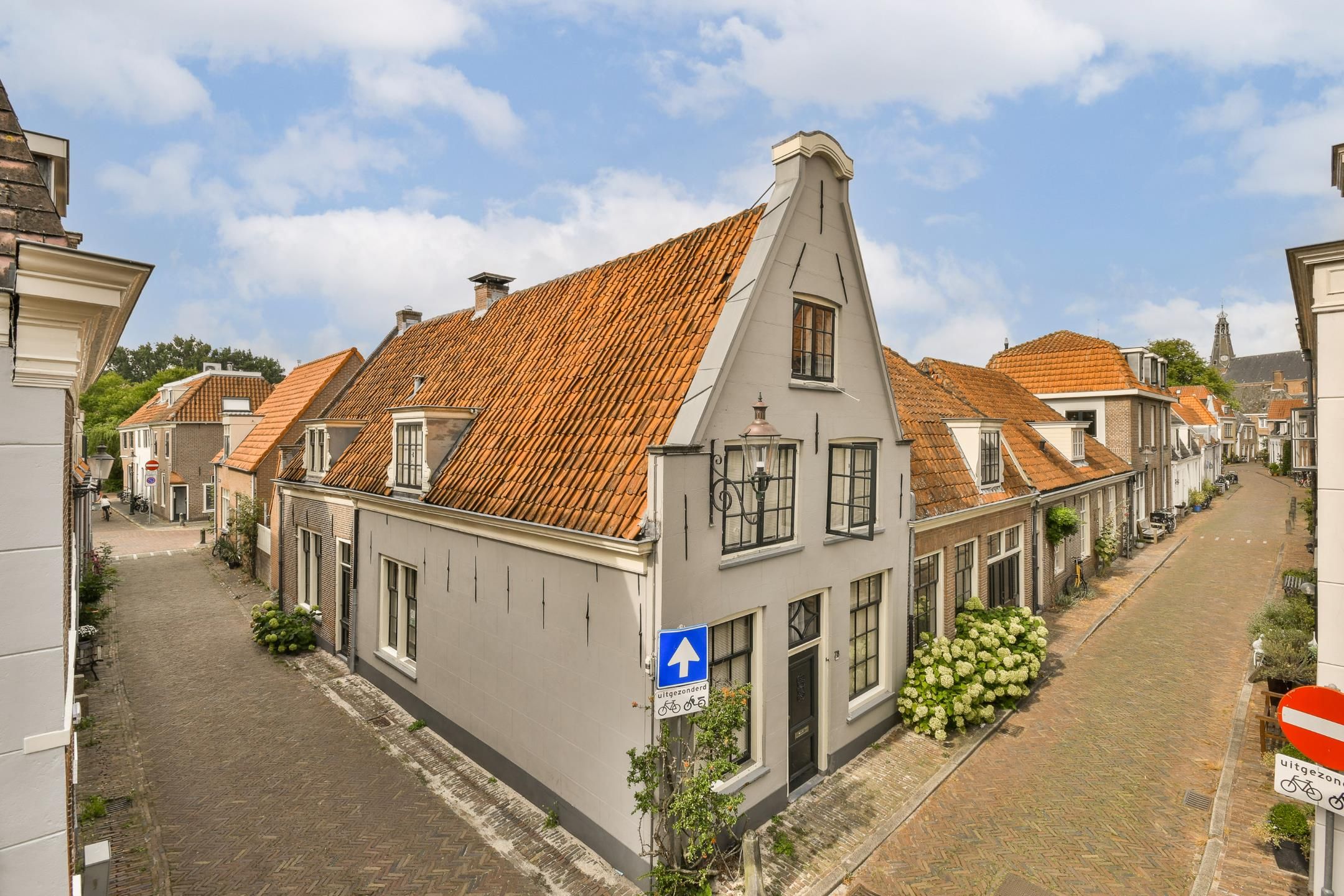 Photo 6 of Middenstraat 121-A