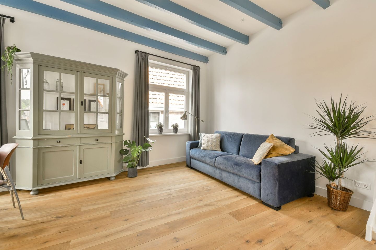 Photo 10 of Middenstraat 121-A