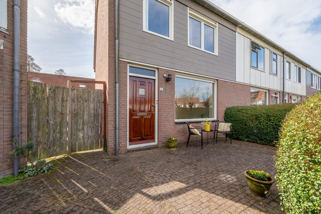 Photo 1 of Haarspitstraat 74