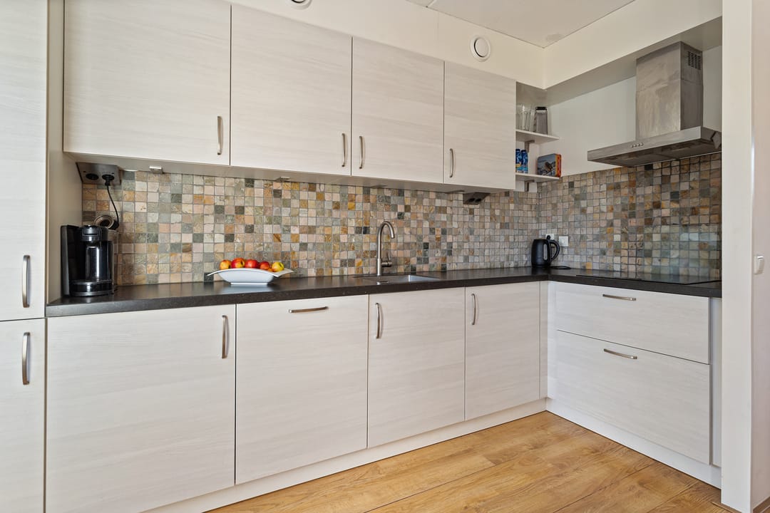 Spacious Family Home with South Facing Garden in Hinderstein Noord — 12
