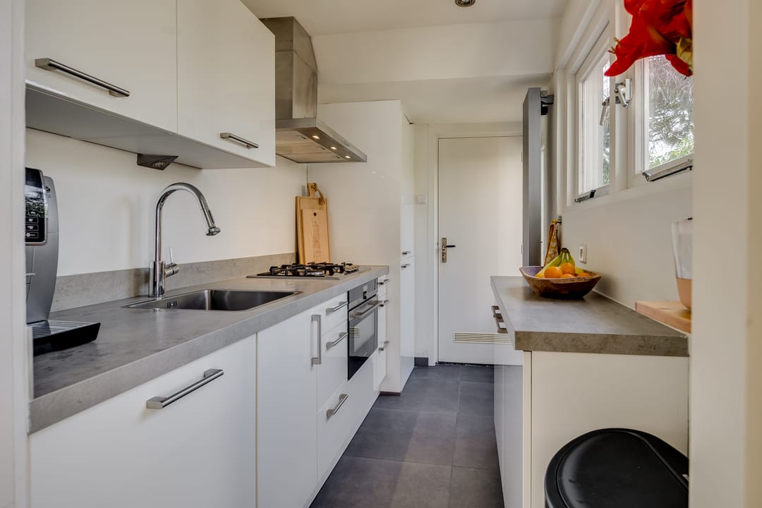 Charming Pre-War Terraced House in Utrecht Oudwijk with Garden — 13