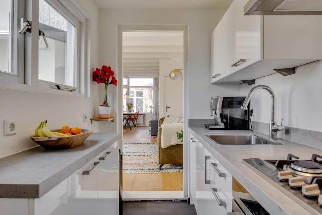 Charming Pre-War Terraced House in Utrecht Oudwijk with Garden — 16