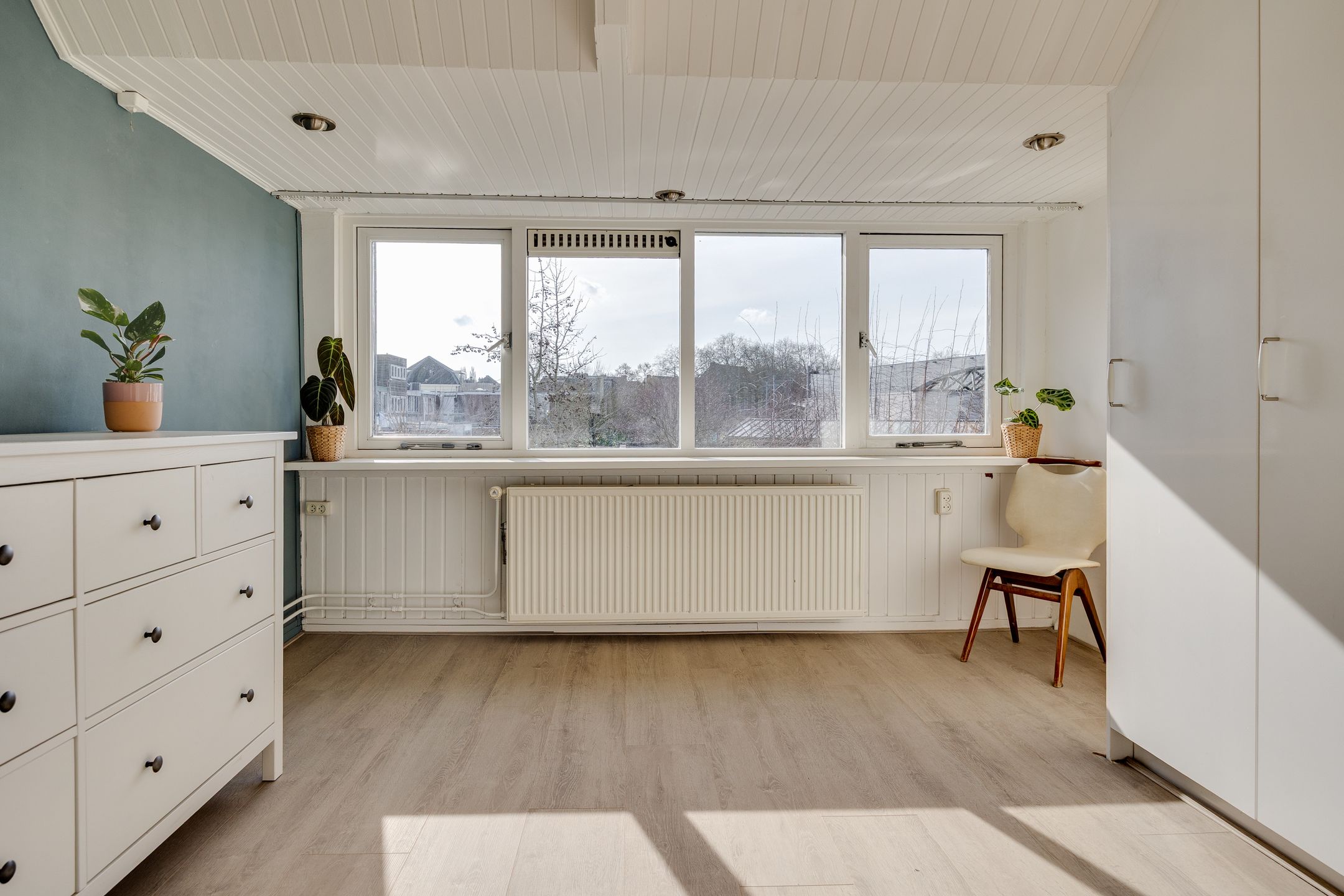 Charming Pre-War Terraced House in Utrecht Oudwijk with Garden — 24