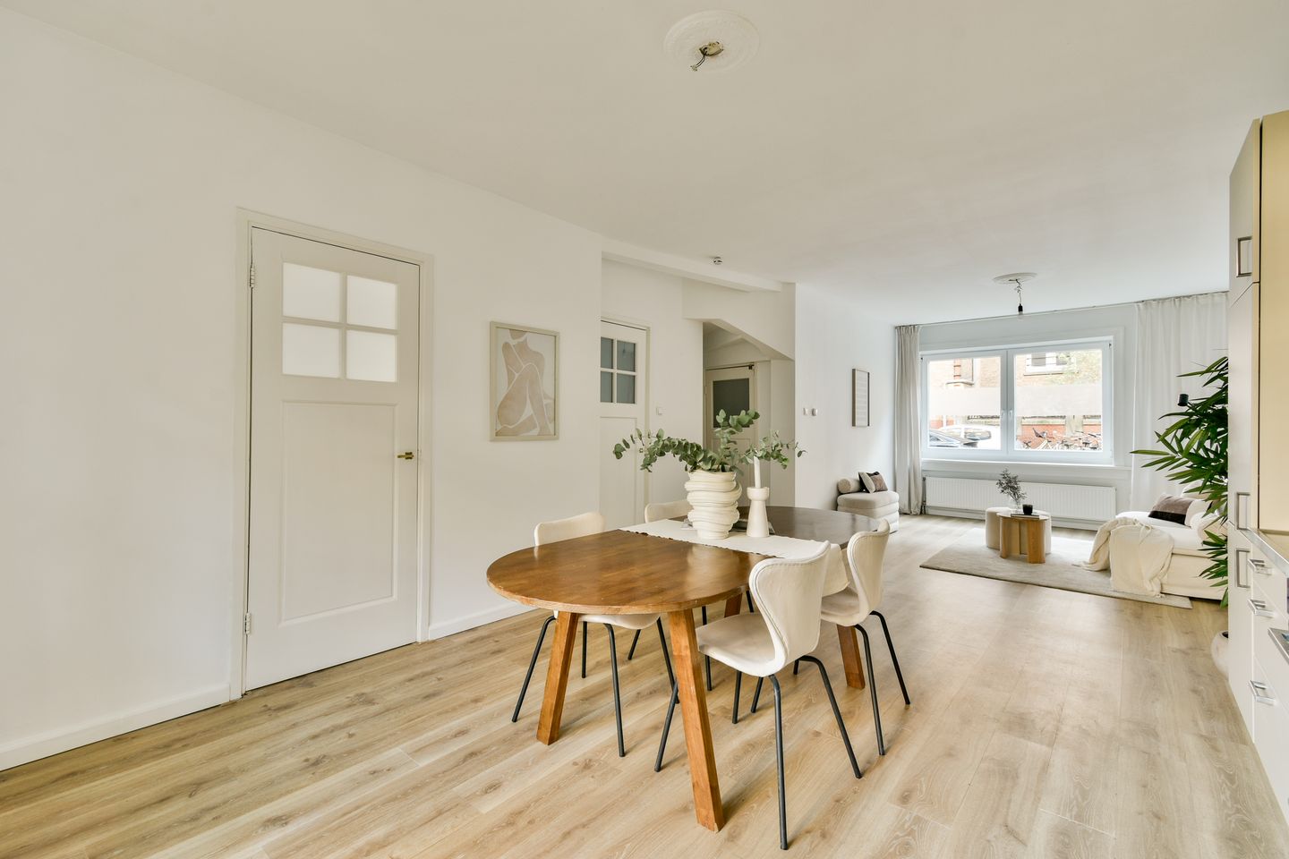 Foto 19 van Amaliastraat 12-H