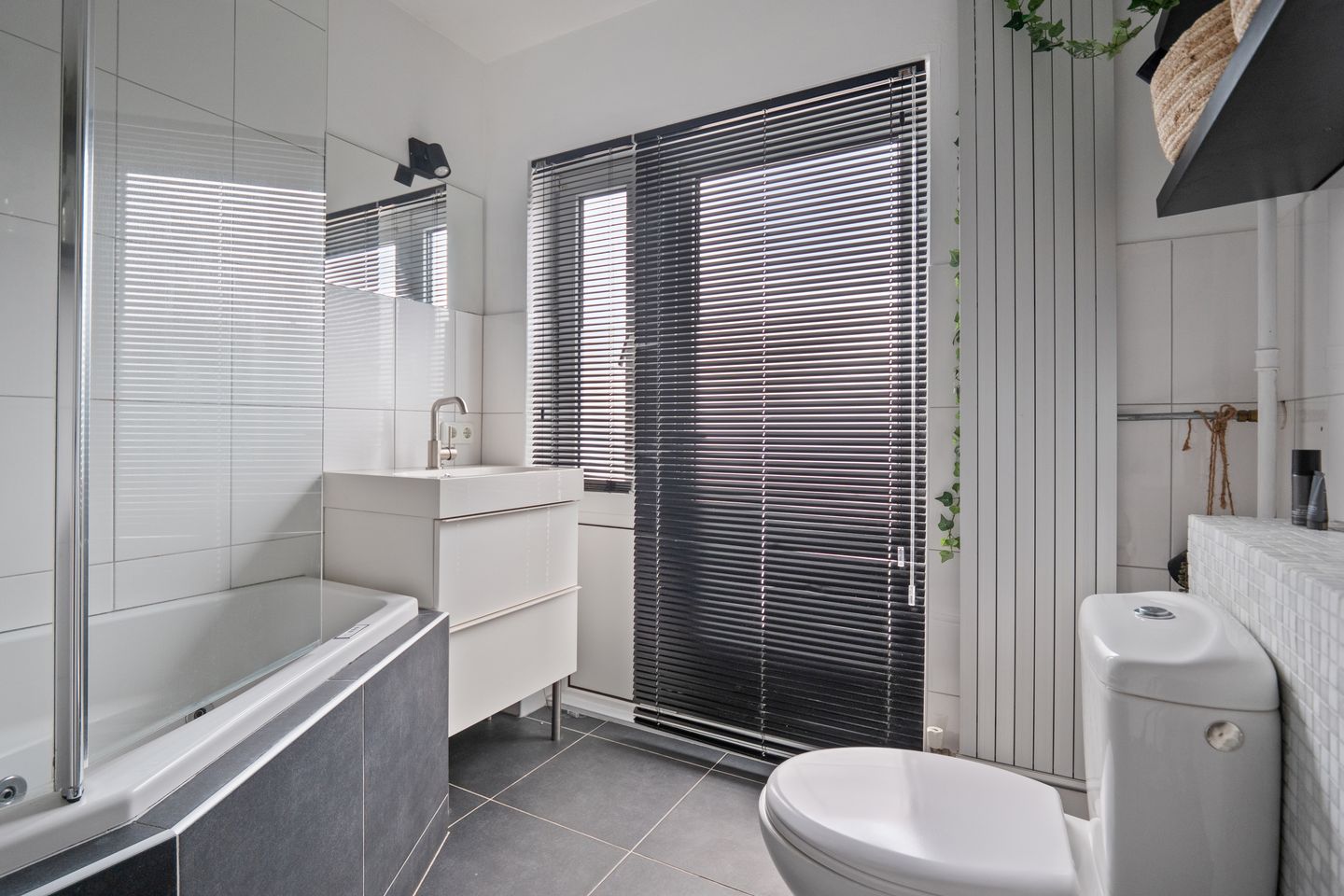 Photo 20 of Spoorlaan 26