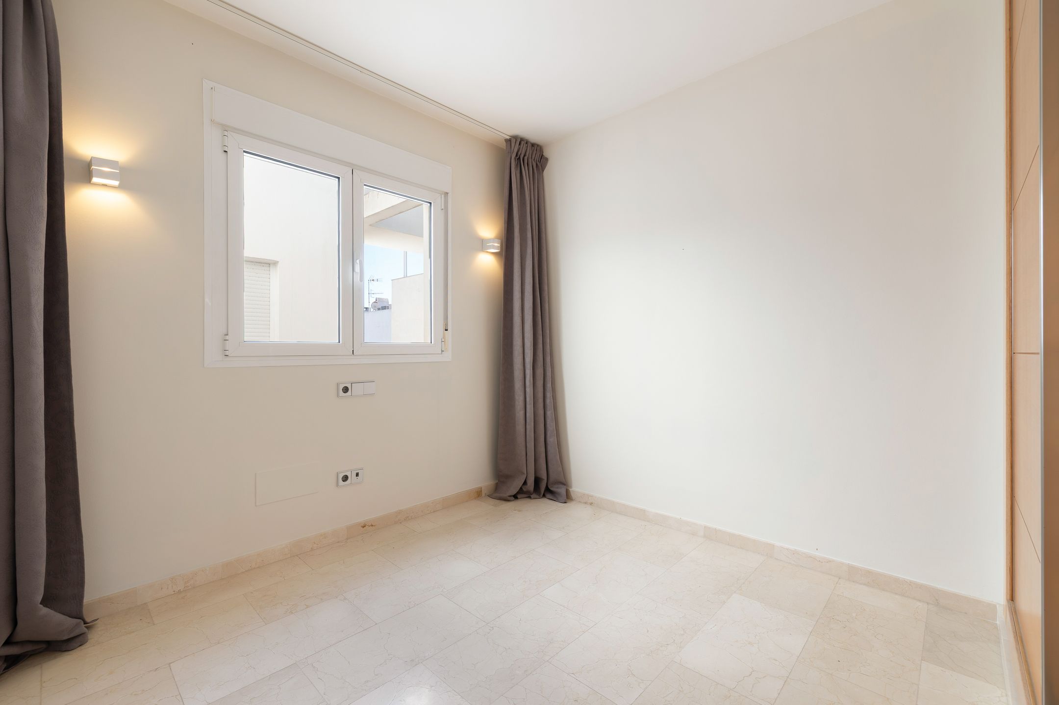 Photo 18 of Calle San Vicente 39-3D