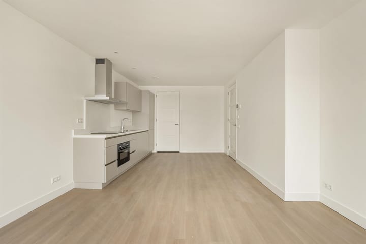 Photo 5 of Zaanweg 66-E