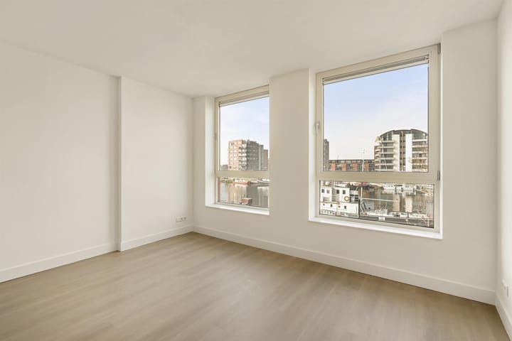 Foto 4 van Zaanweg 66-E