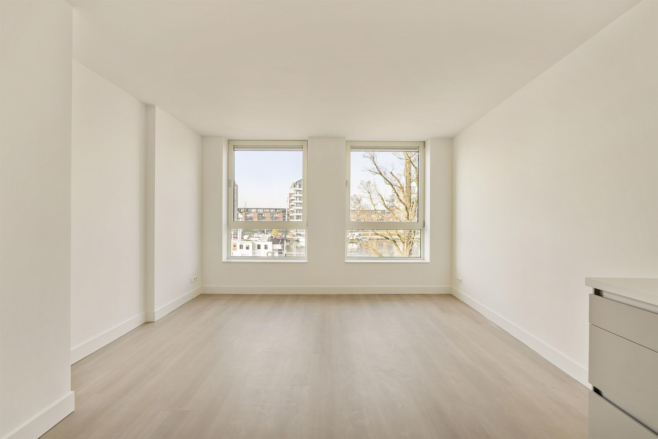 Foto 3 van Zaanweg 66-E