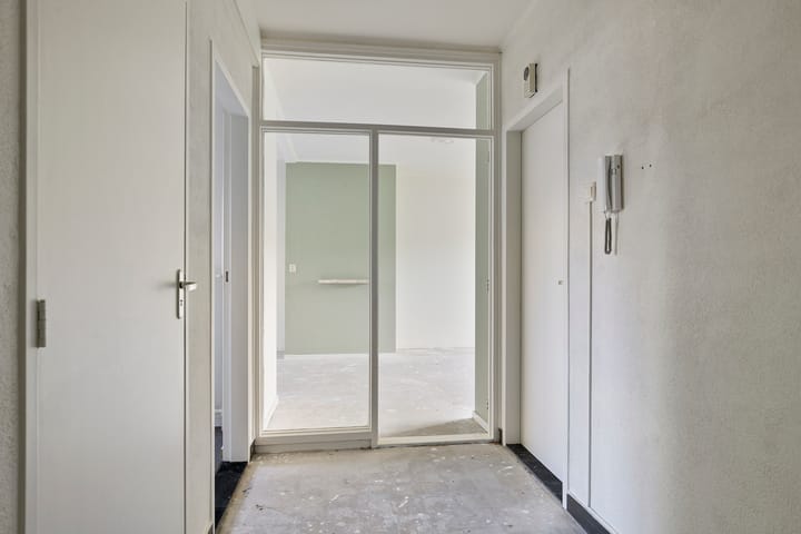 Photo 4 of Waterhoefstraat 9-C