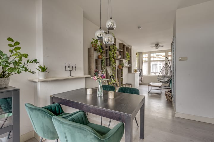 Photo 2 of Van Bossestraat 58