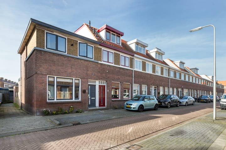 Photo 5 of Staringstraat 3