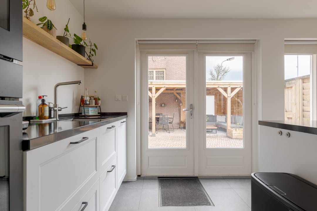 Photo 23 of Catharinastraat 27