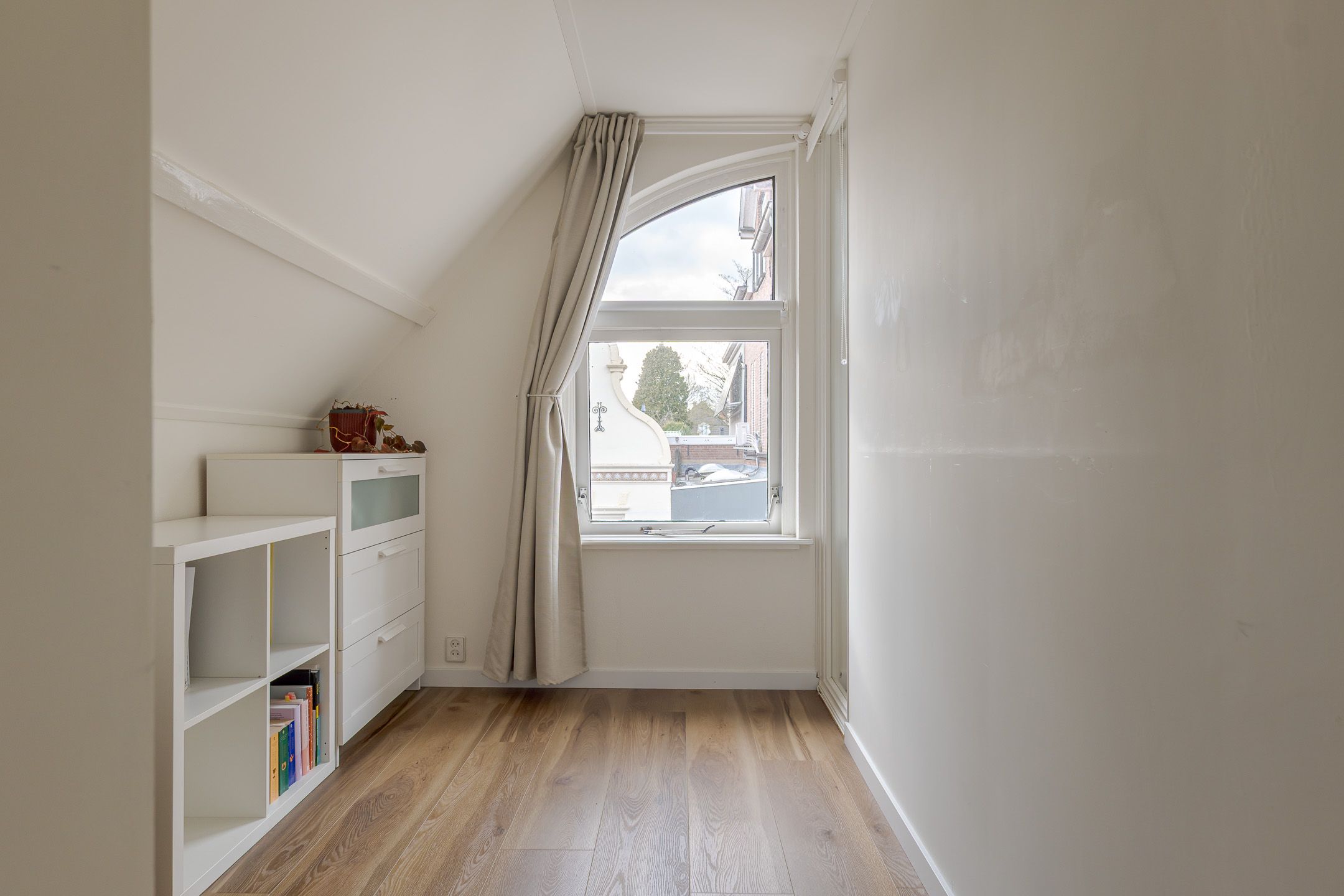 Photo 36 of Catharinastraat 27